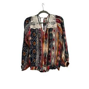 Gimmicks BKE Womans‎ Top Indie Boho Artsy Western Gypsy Lace 3/4 Sleeve Medium